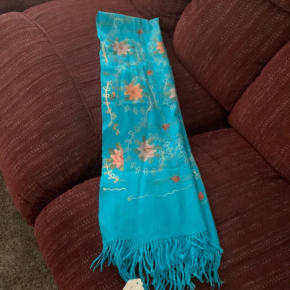 Merino wool embroidered scarf